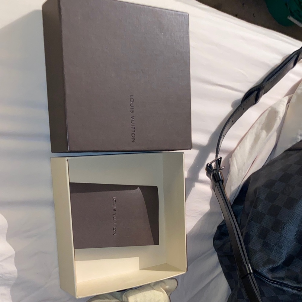 Louis Vuitton Black and Cream Box